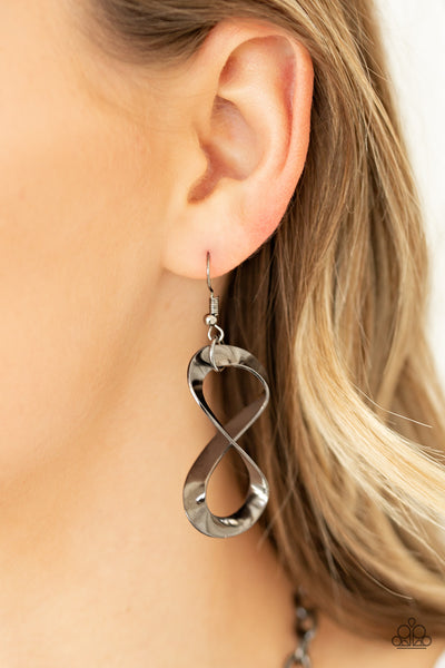 Work, Play and Slay Black Necklace