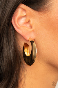 Chic Crescento Gold Hoop Earrings