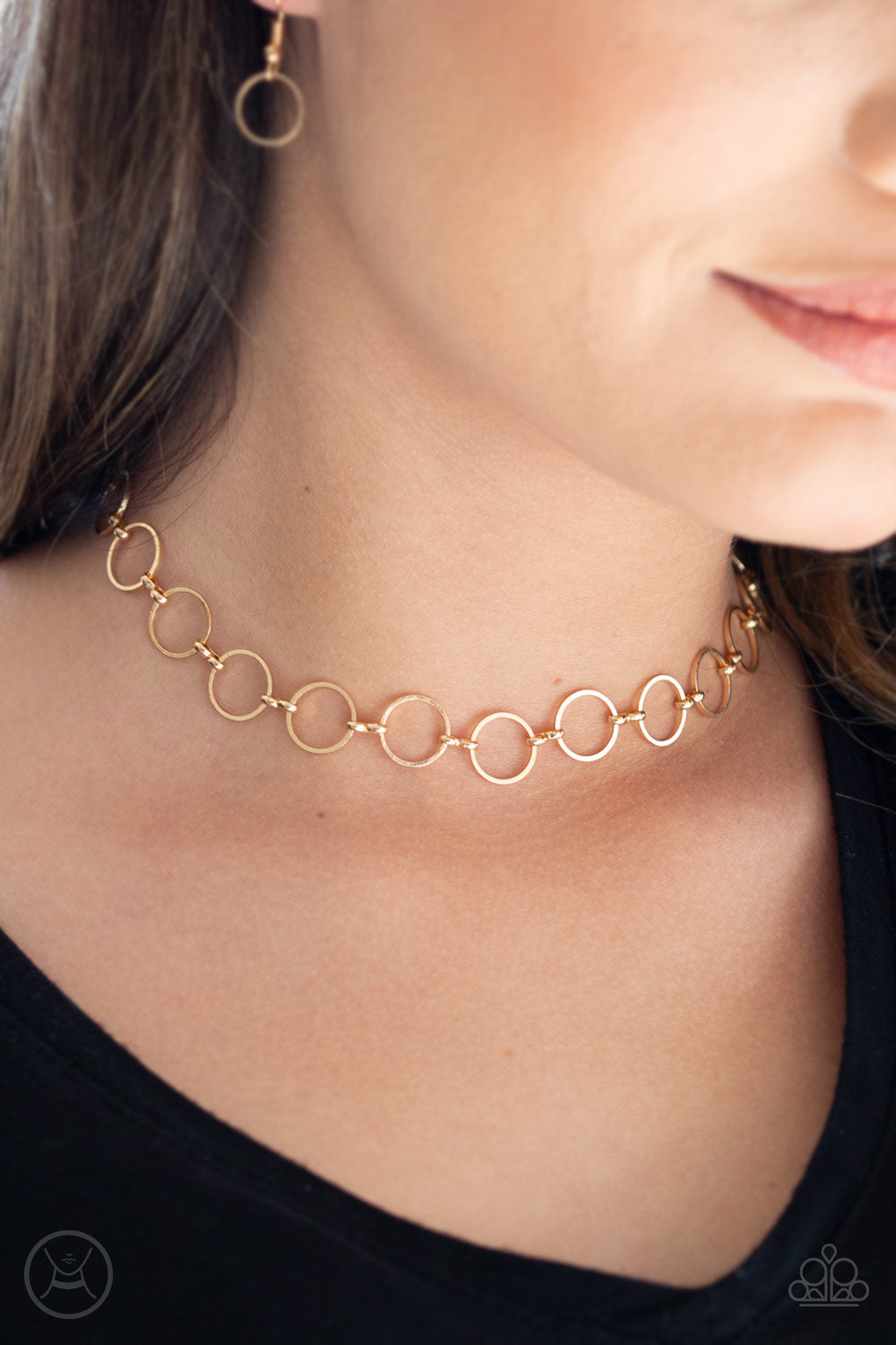 Metro Spunk Gold Choker Necklace